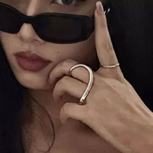 Last one!! The Nike Ring two finger ring in 925 - Picture 5 of 11